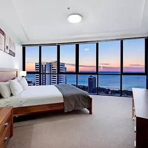 https://mantra-sierra-grand.queenslandhotels.net